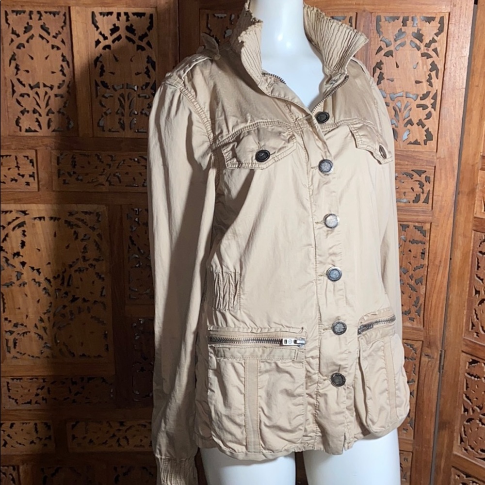 thin jacket - Picture 1 of 8